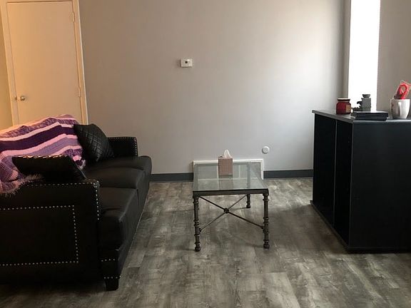 5th image of 1105 2nd Ave APT 31