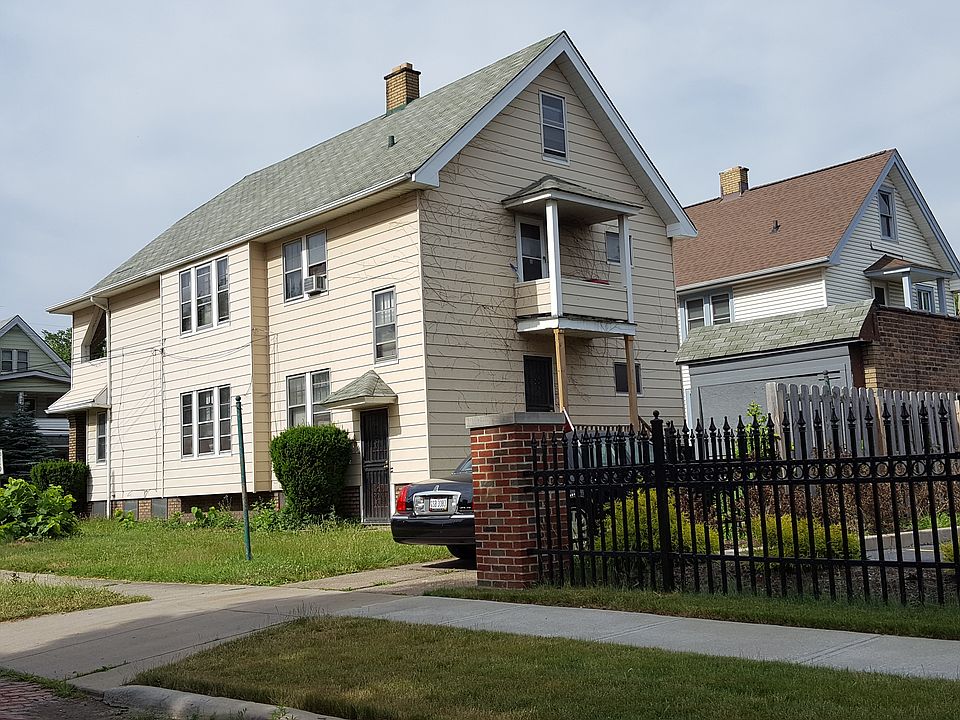 2nd image of 15409 Holmes Ave