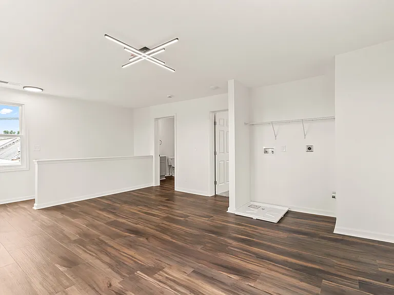 753 W Washington St #B — Photo 20