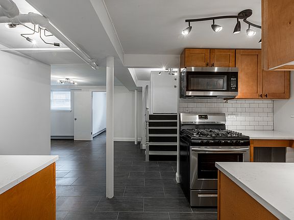 2nd image of 2040 W Birchwood Ave #G