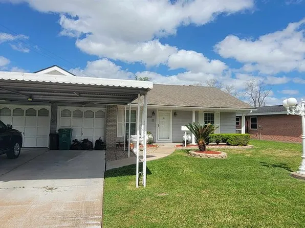 3515 Newton Dr, Pasadena, TX 77503