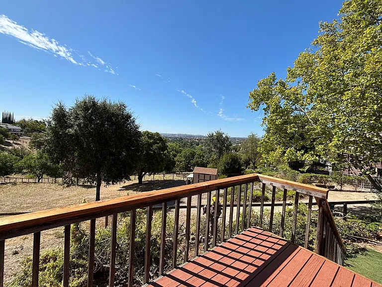 744 N Trigo Ln — Photo 15