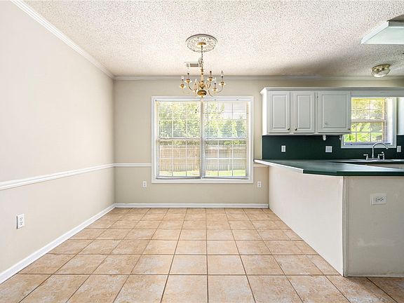 5th image of 1868 Hillbrook Cir