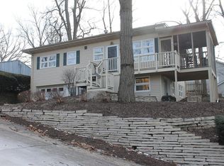 537 Highland Rd, Williams Bay, WI 53191