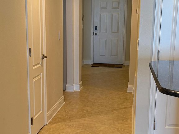 5th image of 550 Jackson Ave APT 303