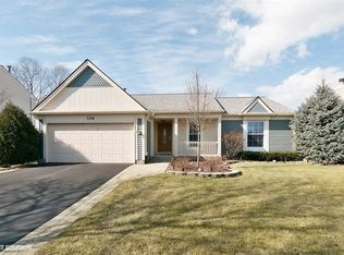 1114 Country Glen Ln, Carol Stream, IL 60188