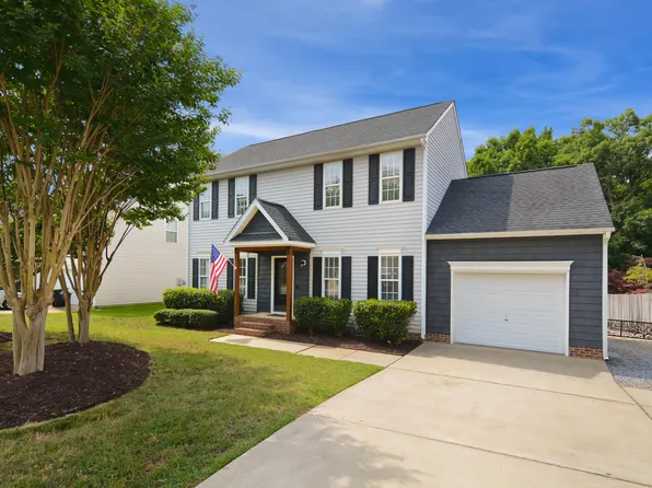 209 Texanna Way, Holly Springs, NC 27540