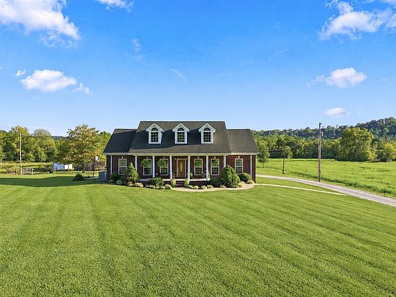 3rd image of 4692 Cornersville Rd