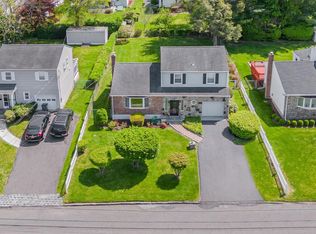 16 Midway Rd, White Plains, NY 10607