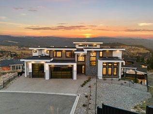 1102 Carnoustie Dr, Kelowna, BC V1P 1T1