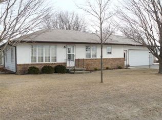 901 8th St, Sully, IA 50251