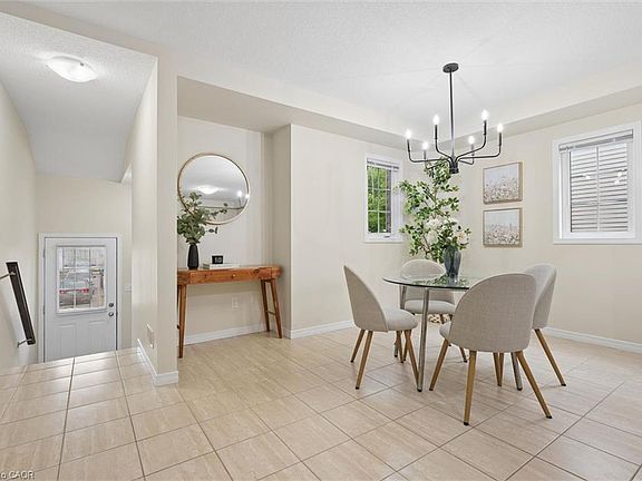 4th image of 931 Glasgow St #3B