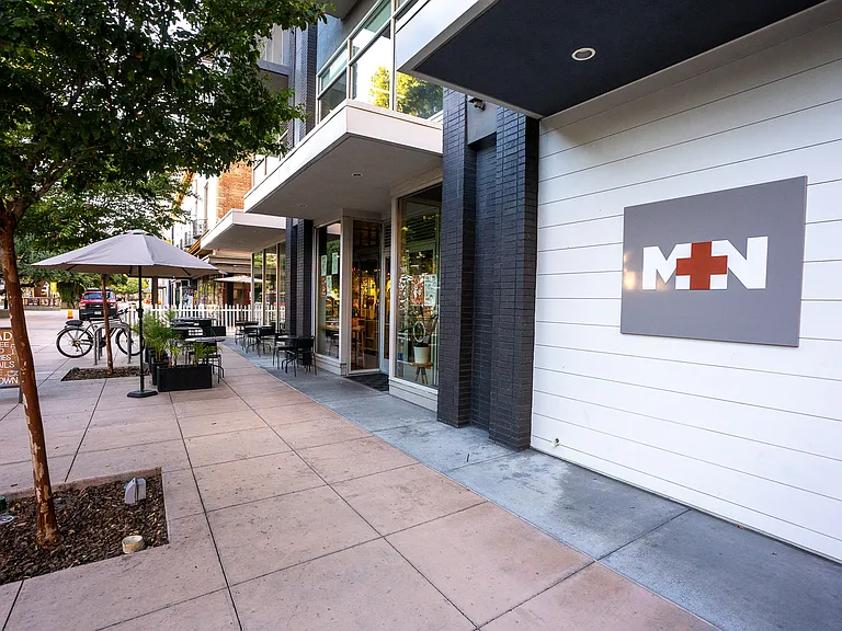 Main+Nine — Photo 36
