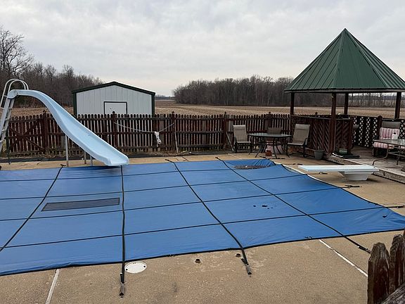 2nd image of 1965 Allen Rd