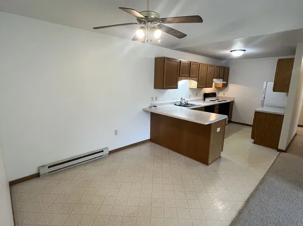 610 Creek, 610 Creek Rd #1, West Bend, WI 53090