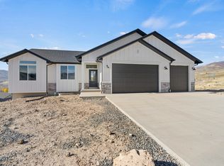 827 E Jenny Ln, Morgan, UT 84050