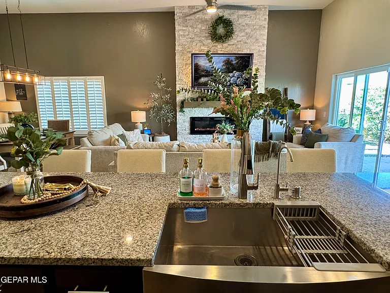 13684 Glen Vista Ln — Photo 17
