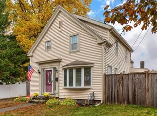 77 W Main St, Georgetown, MA 01833