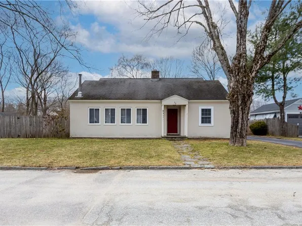 33 Maple Leaf Rd, Burrillville, RI 02830