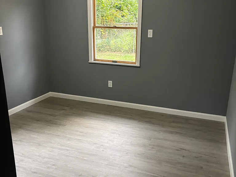 1124 Meramec St — Photo 12