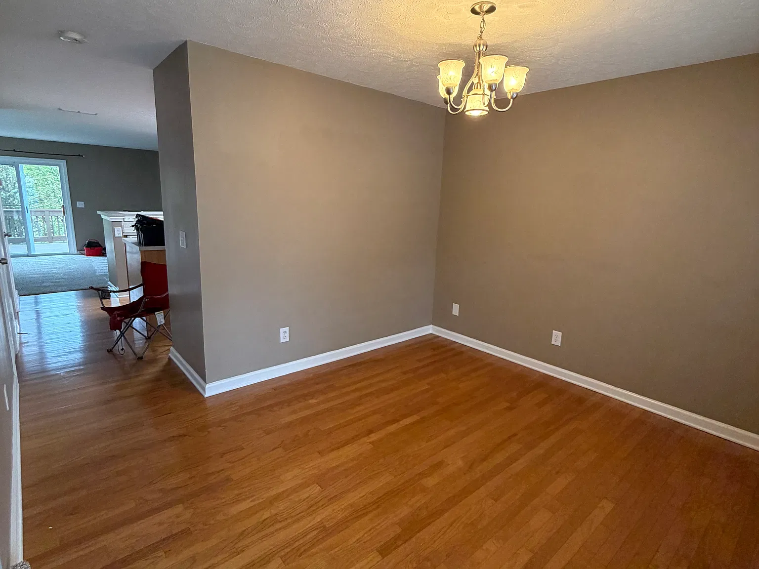 2 bed, 2.5 bath, 1216 sqft, $1,750 — Photo 2