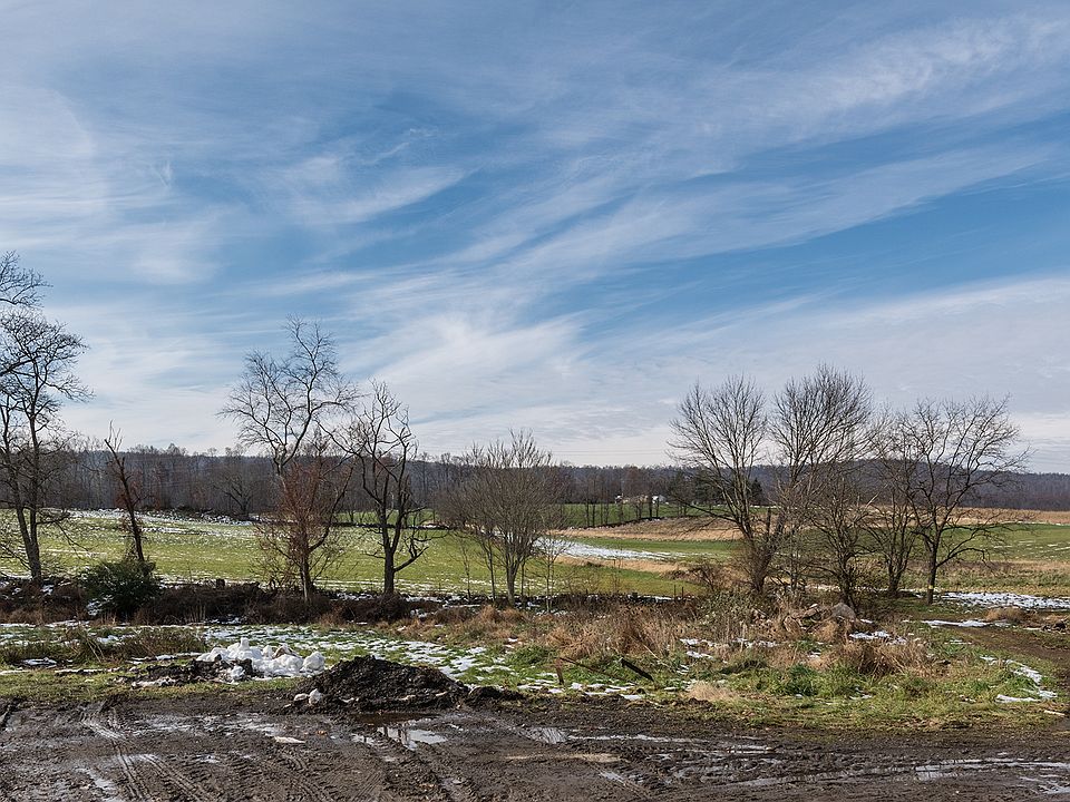 2nd image of 13010 Wolfsville Rd