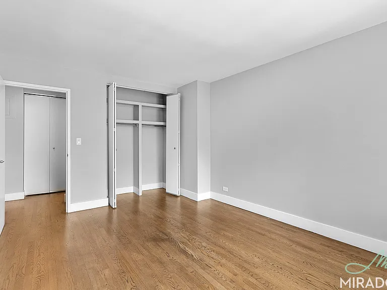 330 E 39th St #16H — Photo 9