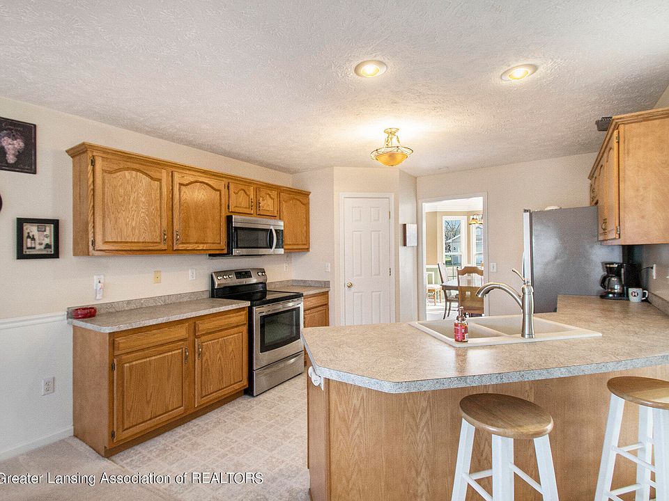 1086 Bolton Farms Ln, Grand Ledge, MI 48837 Zillow