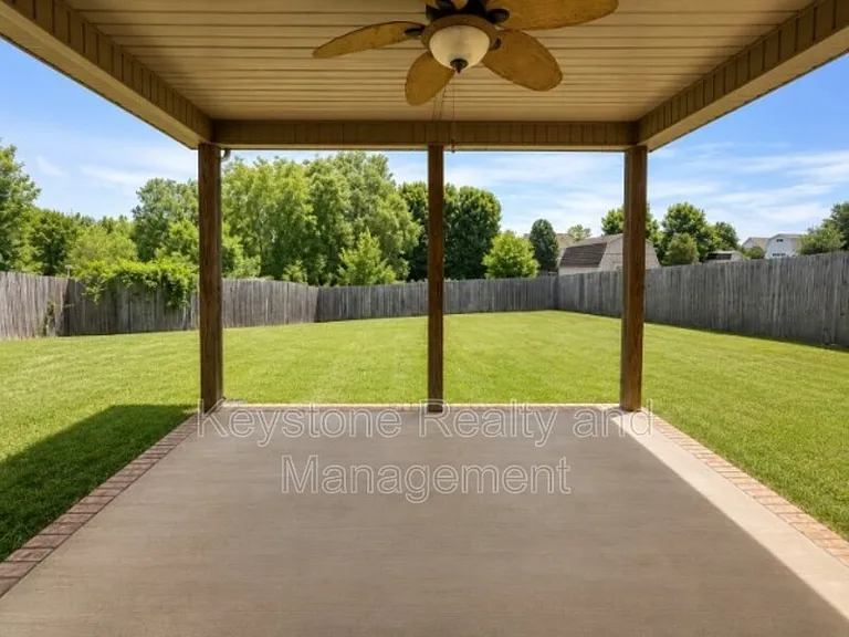 3357 Wiser Dr — Photo 16