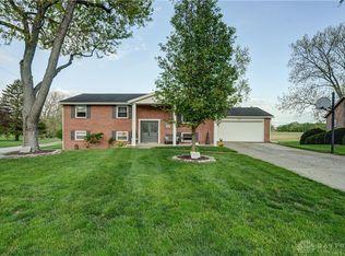 235 Hickory Dr, Greenville, OH 45331