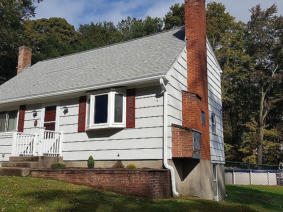 2nd image of 9 Corinne Dr