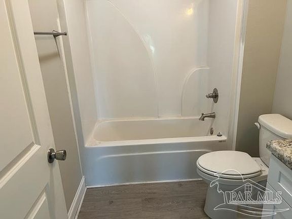 5th image of 4608 Alberta Dr