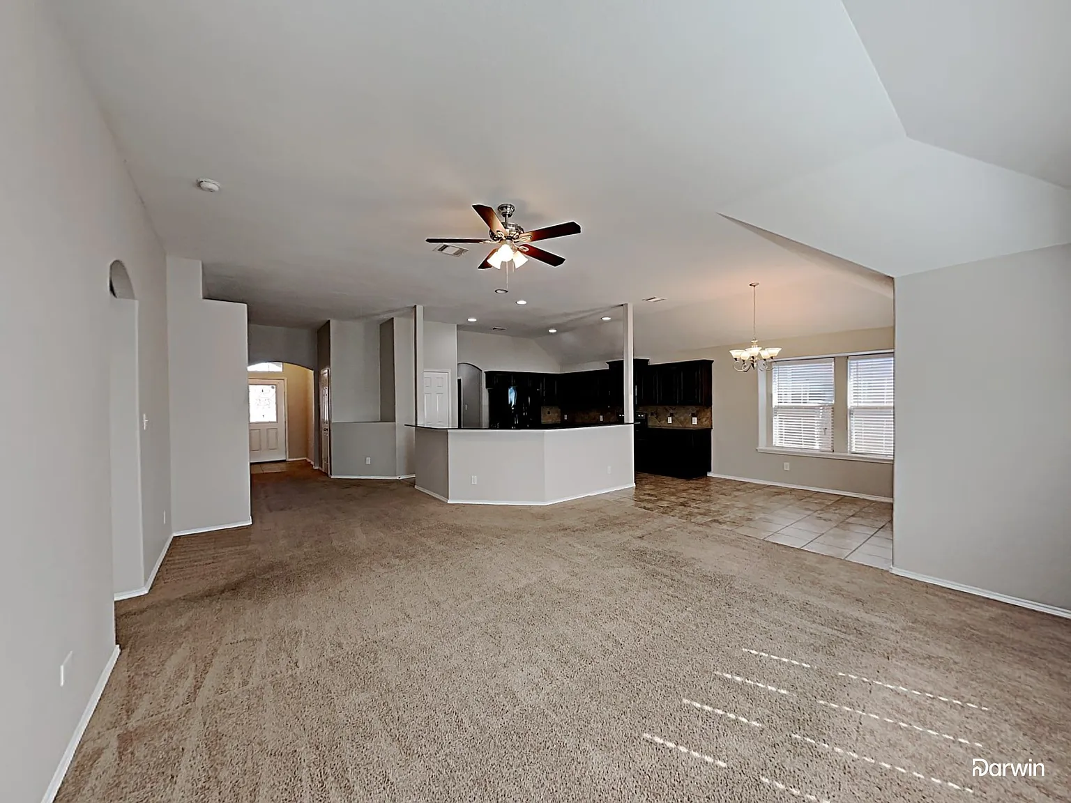 3 bed, 2.0 bath, 1815 sqft, $2,155 — Photo 4