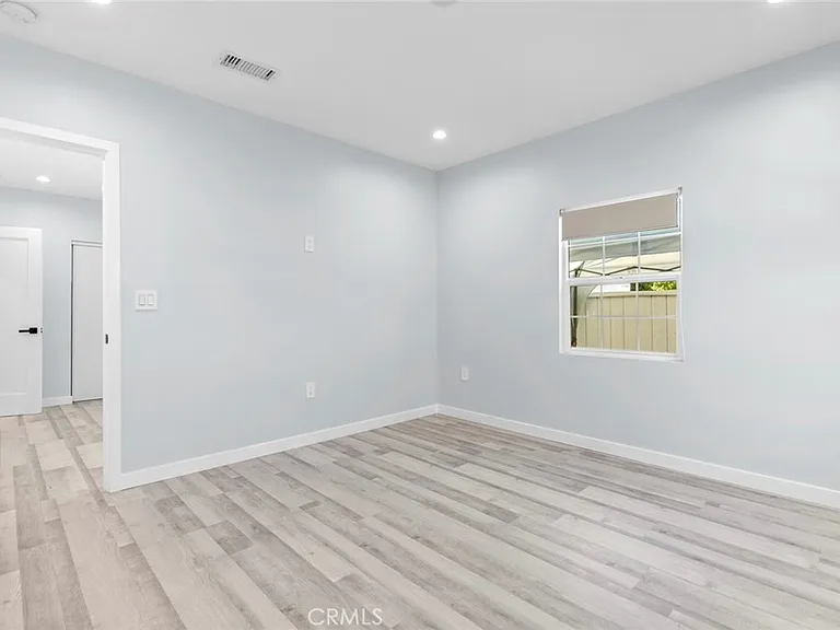 545 Ivy — Photo 20