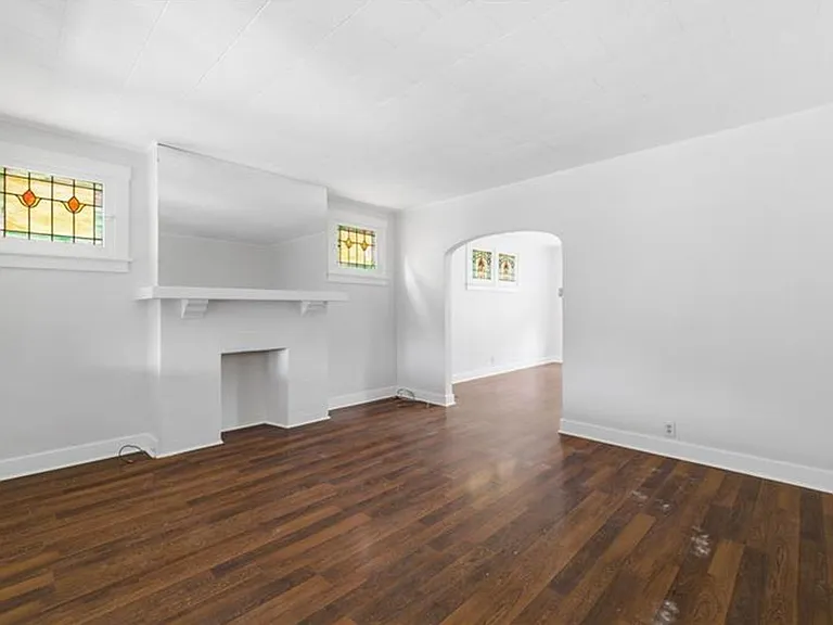 2721 Pyramid Ave — Photo 4