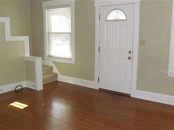 3rd image of 3042 Minot Ave