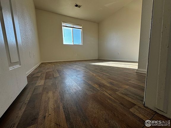 4th image of 3911 Central St