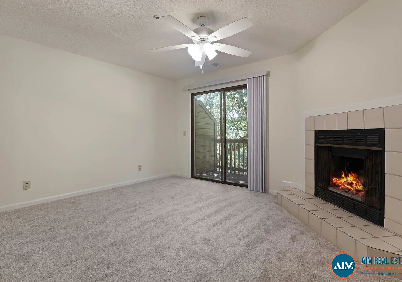 Wyndemere at Yacht Cove Newly Renovated 2BR/2.5BA Condo, Mid-Island Location! — Photo 1