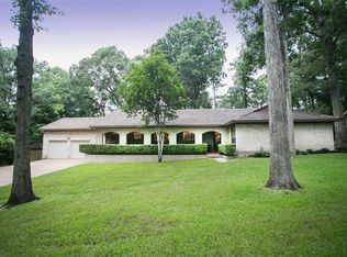 10 Village Hill Dr, Conroe, TX 77304