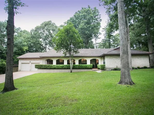 10 Village Hill Dr, Conroe, TX 77304