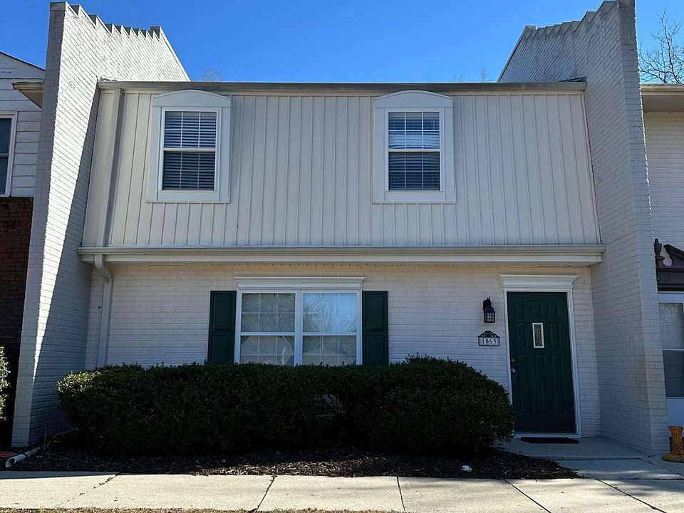1st image of 1063 Eastview Cir NE
