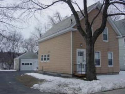 9 Smith St, Fitchburg, MA, 01420