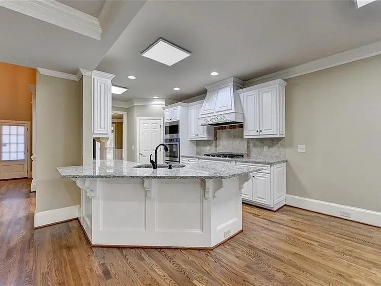 11636 Parkside Ave — Photo 8