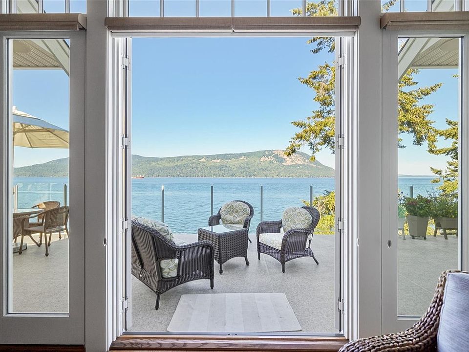 1st image of 221 Marine Dr