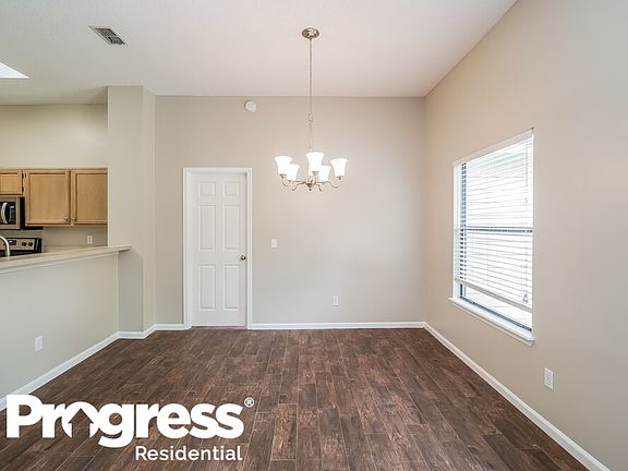 5th image of 11001 Beckley Pl