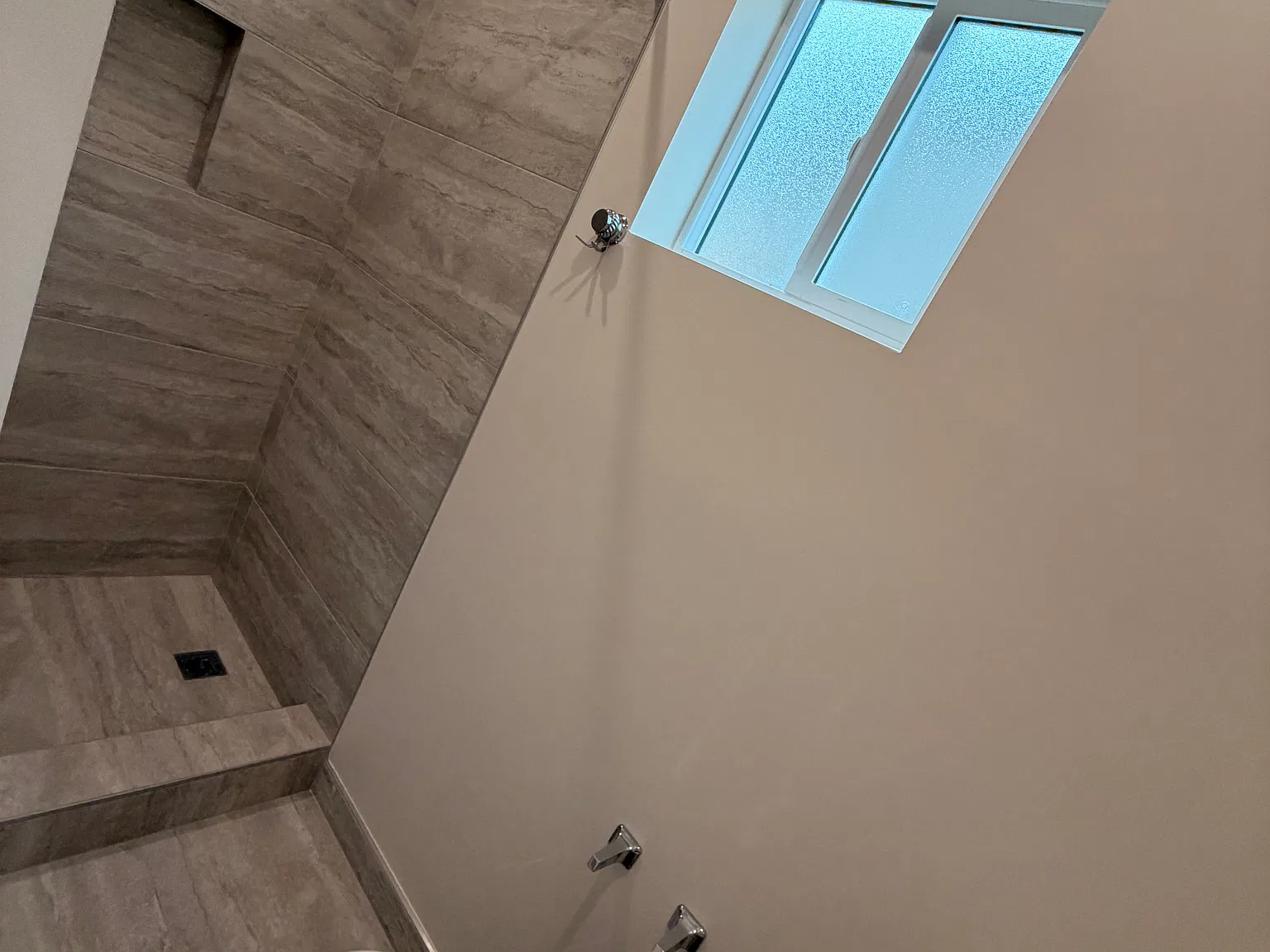 2 bed, $3,700 — Photo 3
