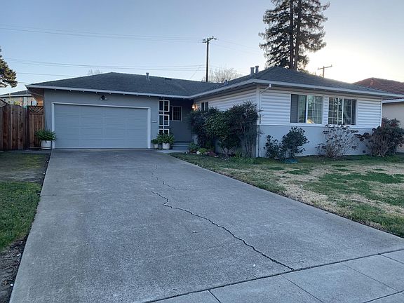 3rd image of 1110 W Knickerbocker Dr