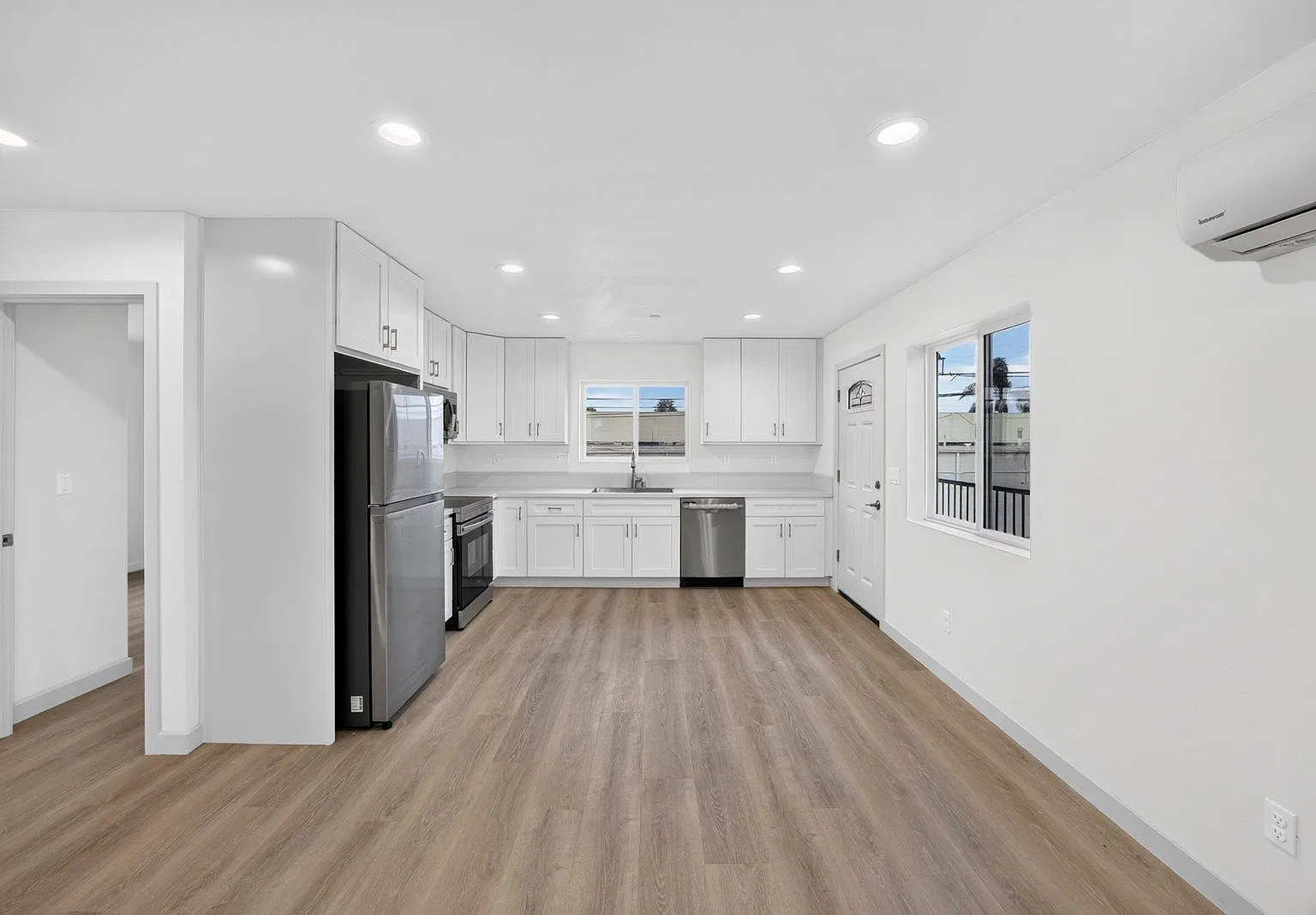 2206 Conquista Ave — Photo 4