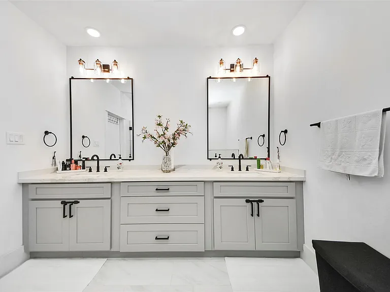 1837 Flowing Springs Trl — Photo 30