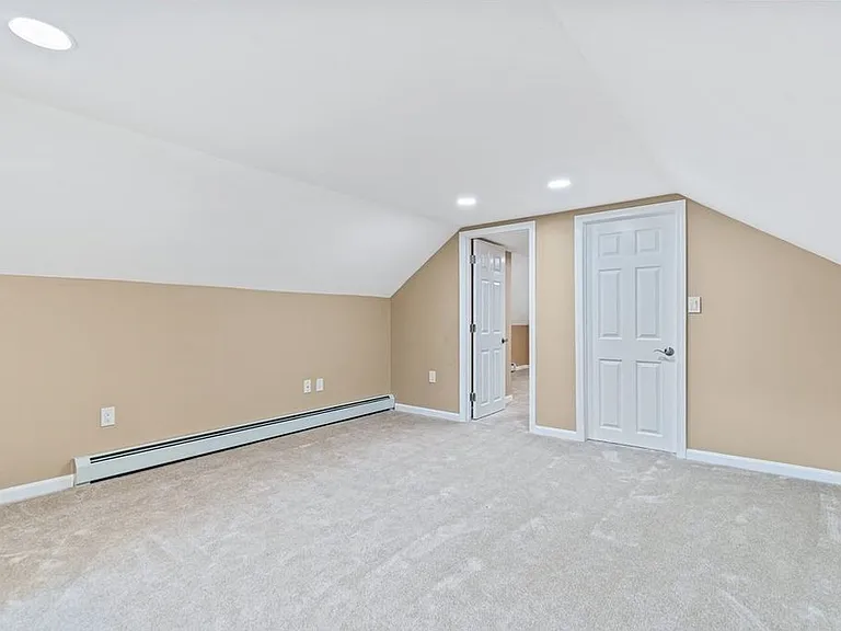 35 Lincoln St #2 — Photo 8